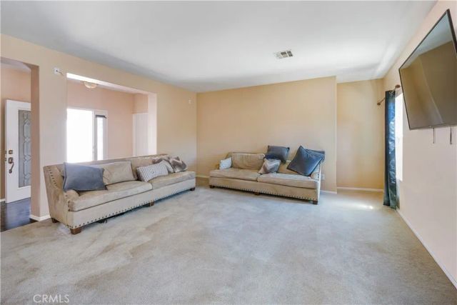 13399 Dover, Victorville, CA 92392