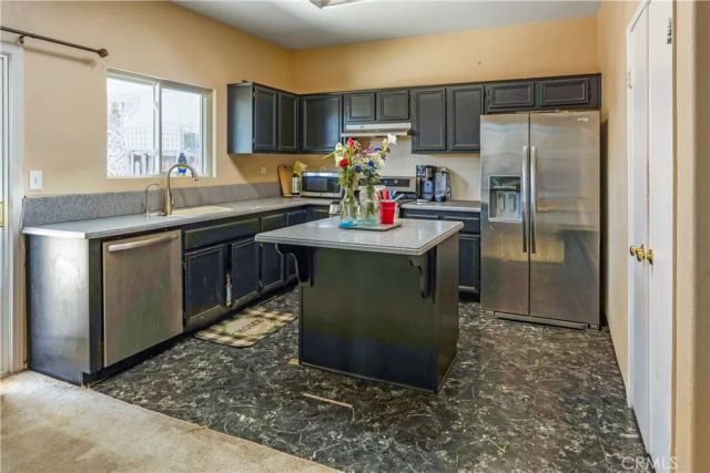 13399 Dover, Victorville, CA 92392