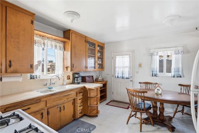 405 W Alvin Avenue, Santa Maria, CA 93458