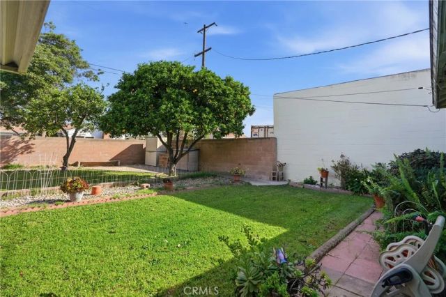 405 W Alvin Avenue, Santa Maria, CA 93458