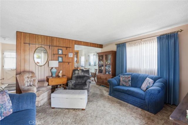 405 W Alvin Avenue, Santa Maria, CA 93458