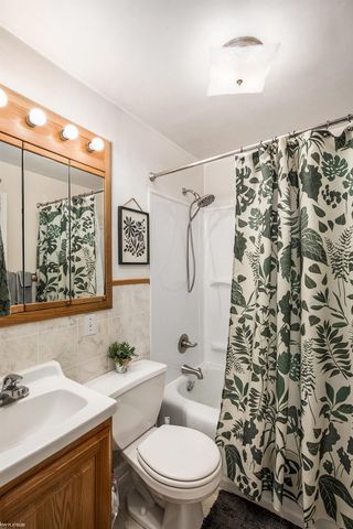 122 Gaige Street, Croswell, MI 48422