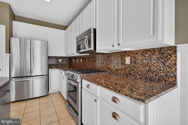 5169 BALLYCASTLE CIR, Alexandria, VA 22315