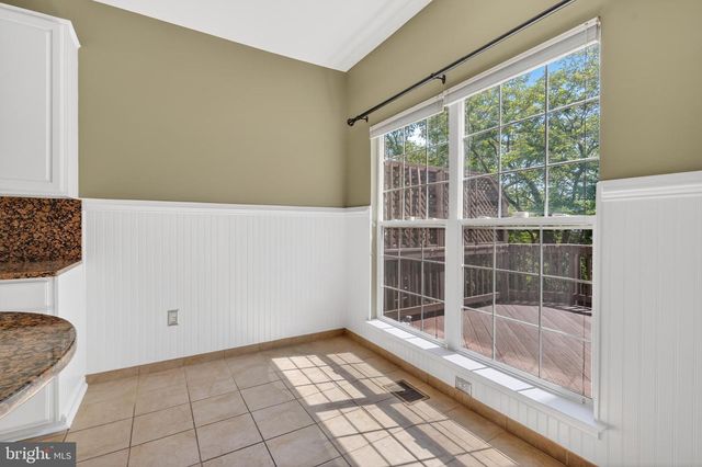 5169 BALLYCASTLE CIR, Alexandria, VA 22315