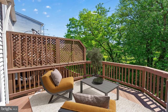 5169 BALLYCASTLE CIR, Alexandria, VA 22315
