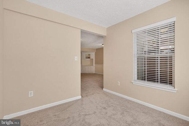 5169 BALLYCASTLE CIR, Alexandria, VA 22315