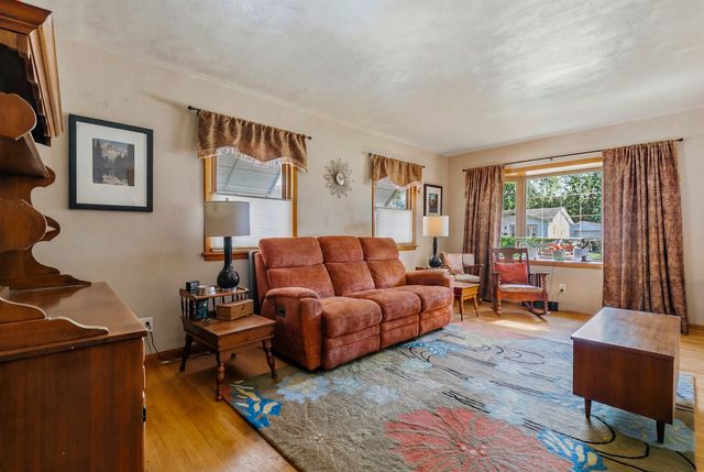 3224 W 17th Street, Davenport, IA 52804