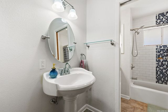 547 Patricia, San Antonio, TX 78216