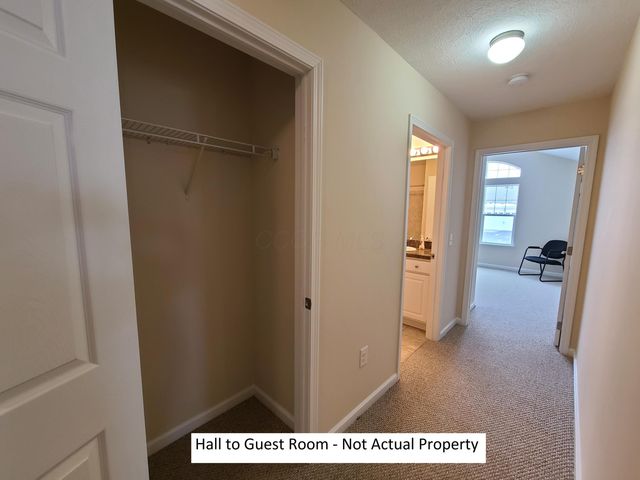 714 Olde Creek Drive, Newark, OH 43055