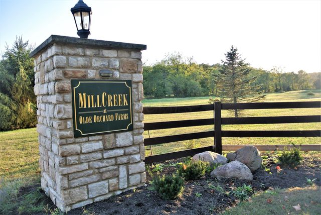 714 Olde Creek Drive, Newark, OH 43055