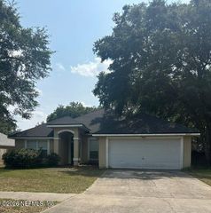 86007 SAND HICKORY Trail, Yulee, FL 32097