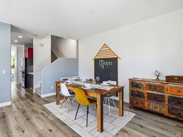 1295 Pedroncelli Dr, Windsor, CA 95492