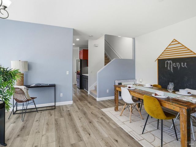 1295 Pedroncelli Dr, Windsor, CA 95492