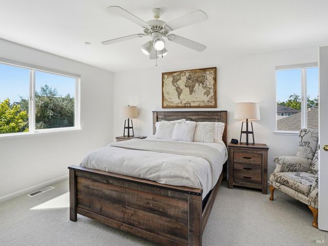 1295 Pedroncelli Dr, Windsor, CA 95492