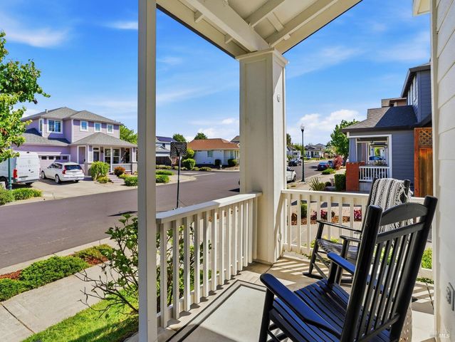 1295 Pedroncelli Dr, Windsor, CA 95492