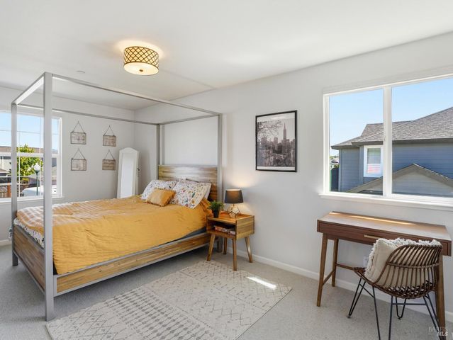 1295 Pedroncelli Dr, Windsor, CA 95492