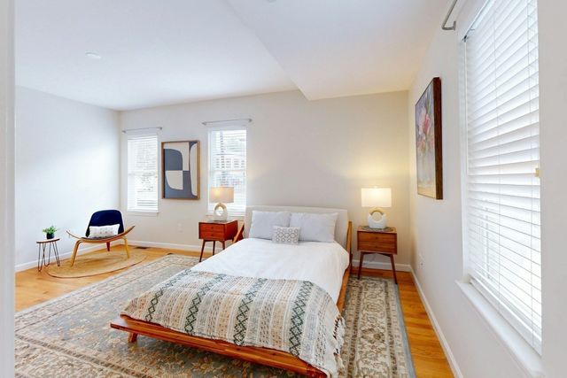 104 Holland St. 1, Somerville, MA 02144