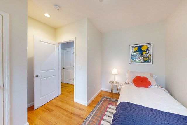 104 Holland St. 1, Somerville, MA 02144