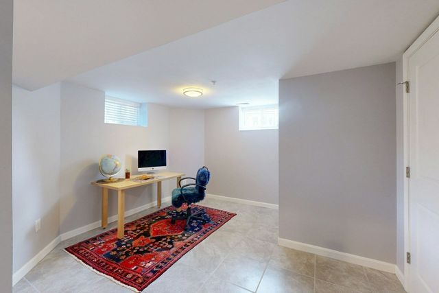 104 Holland St. 1, Somerville, MA 02144