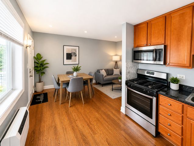 323 N Princeton Avenue 8, Villa Park, IL 60181