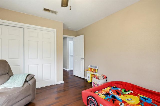12341 Torrey Pines Dr, Auburn, CA 95602