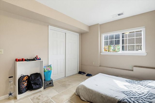 12341 Torrey Pines Dr, Auburn, CA 95602
