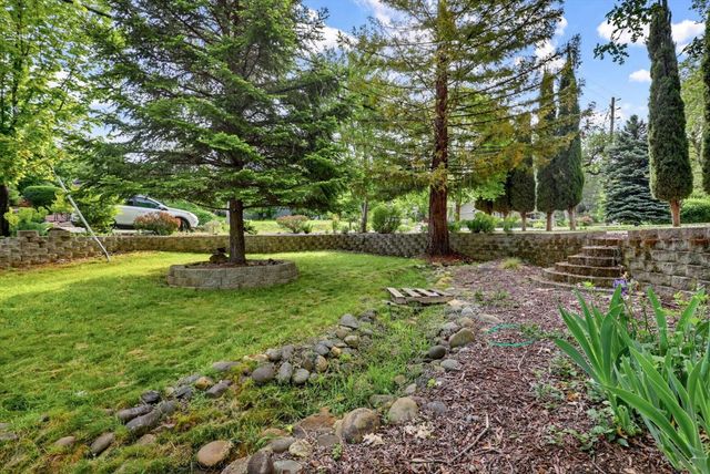 12341 Torrey Pines Dr, Auburn, CA 95602