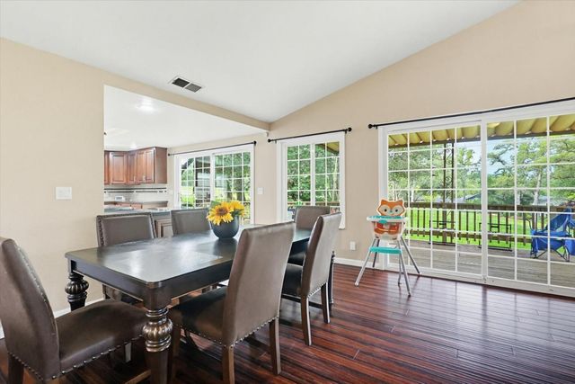 12341 Torrey Pines Dr, Auburn, CA 95602