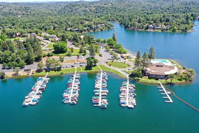 12341 Torrey Pines Dr, Auburn, CA 95602