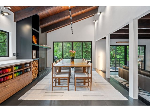 3777 PARKWOOD Way, West Linn, OR 97068