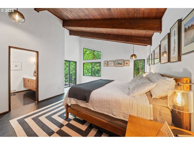 3777 PARKWOOD Way, West Linn, OR 97068