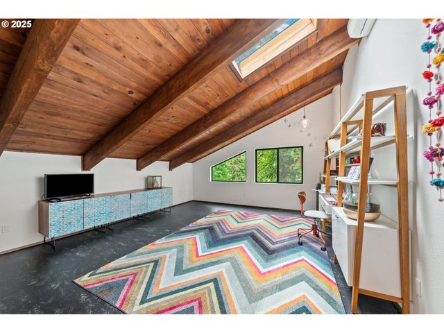 3777 PARKWOOD Way, West Linn, OR 97068