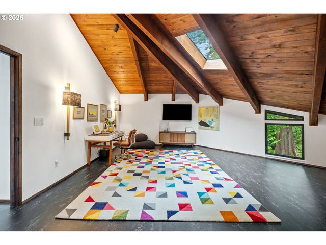 3777 PARKWOOD Way, West Linn, OR 97068