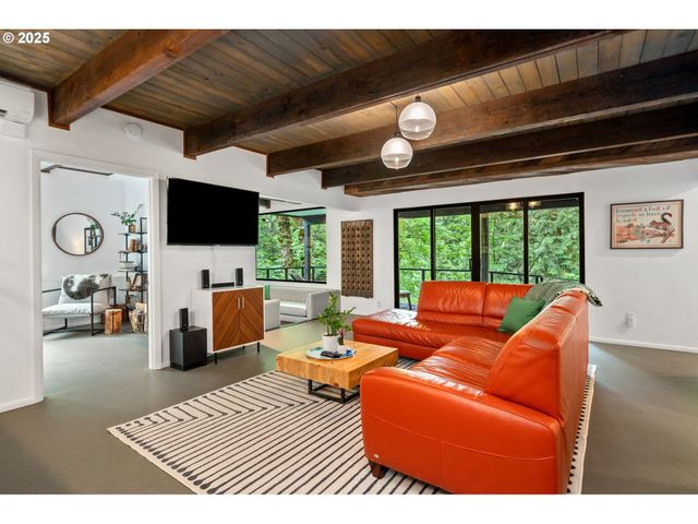 3777 PARKWOOD Way, West Linn, OR 97068