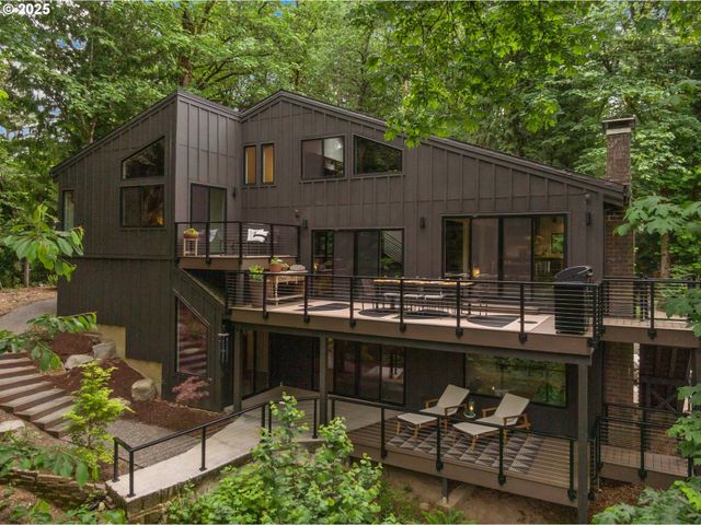 3777 PARKWOOD Way, West Linn, OR 97068