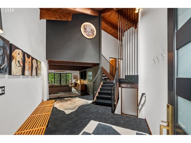 3777 PARKWOOD Way, West Linn, OR 97068