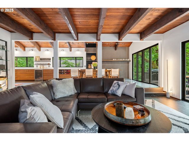 3777 PARKWOOD Way, West Linn, OR 97068