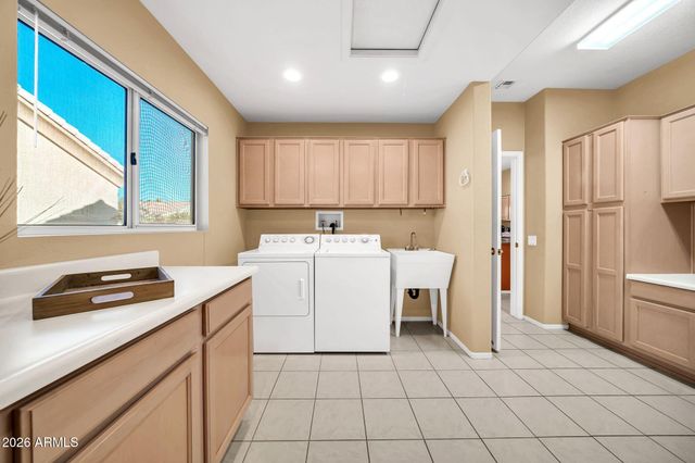 15808 W HERITAGE Drive, Sun City West, AZ 85375