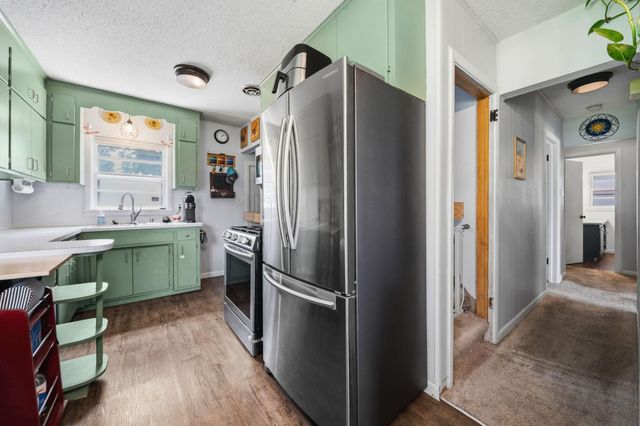 5025 Zenith Avenue N, Brooklyn Center, MN 55429