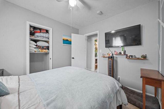 5025 Zenith Avenue N, Brooklyn Center, MN 55429