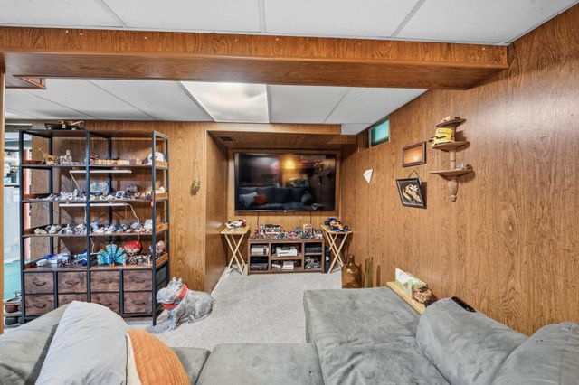 5025 Zenith Avenue N, Brooklyn Center, MN 55429