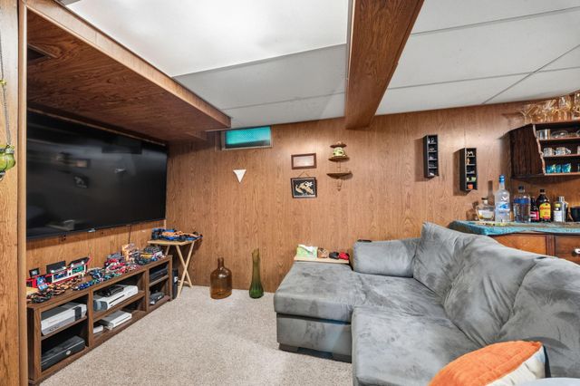 5025 Zenith Avenue N, Brooklyn Center, MN 55429
