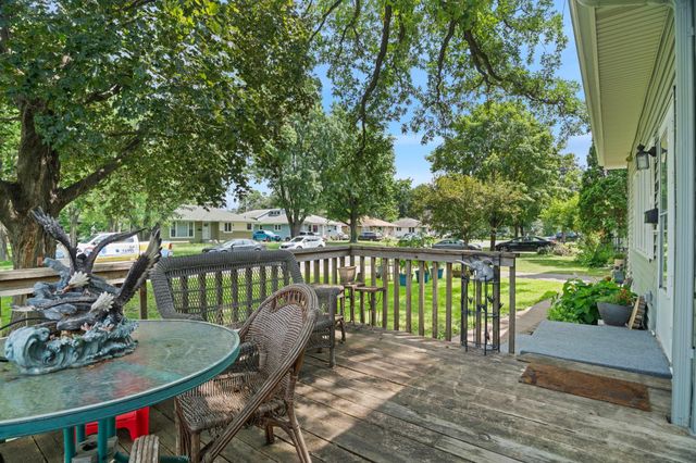 5025 Zenith Avenue N, Brooklyn Center, MN 55429