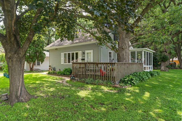 5025 Zenith Avenue N, Brooklyn Center, MN 55429