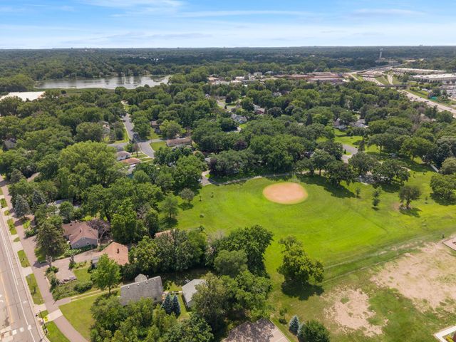 5025 Zenith Avenue N, Brooklyn Center, MN 55429