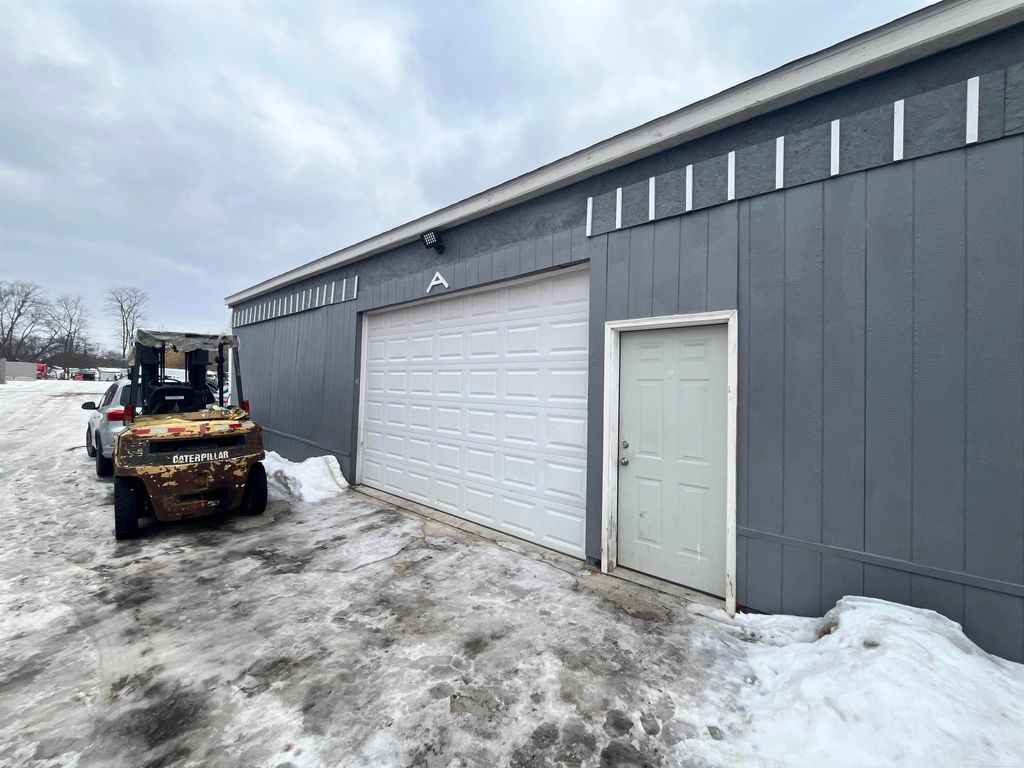 4445 22 Mile Road, Shelby Twp, MI 48317