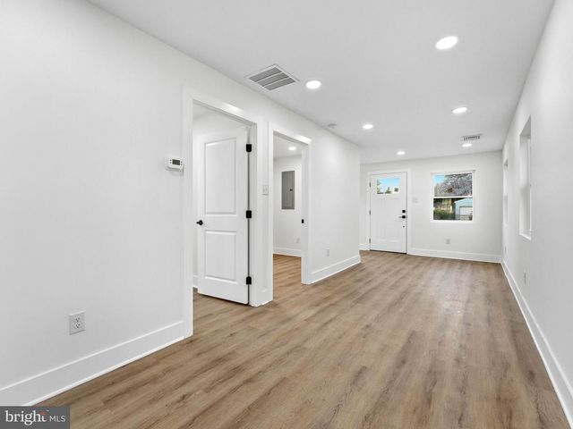 218 WOODLAND AVE, Villas, NJ 08251