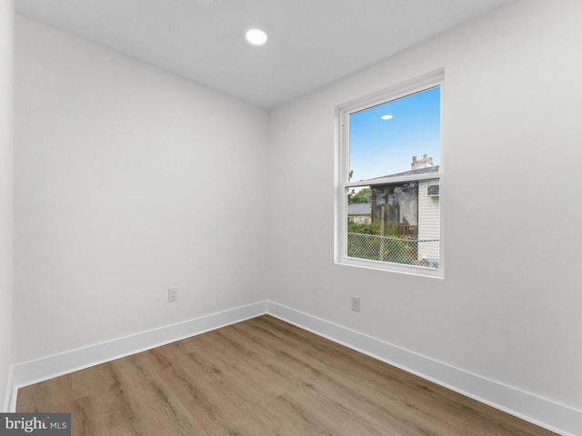 218 WOODLAND AVE, Villas, NJ 08251