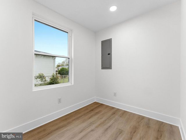 218 WOODLAND AVE, Villas, NJ 08251