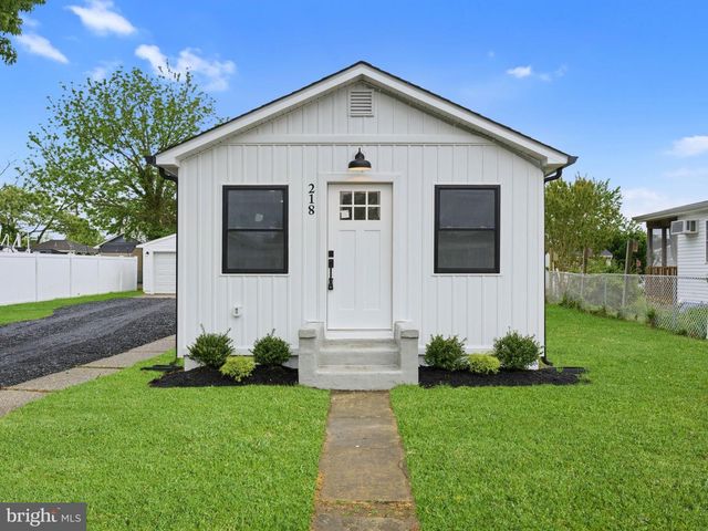 218 WOODLAND AVE, Villas, NJ 08251